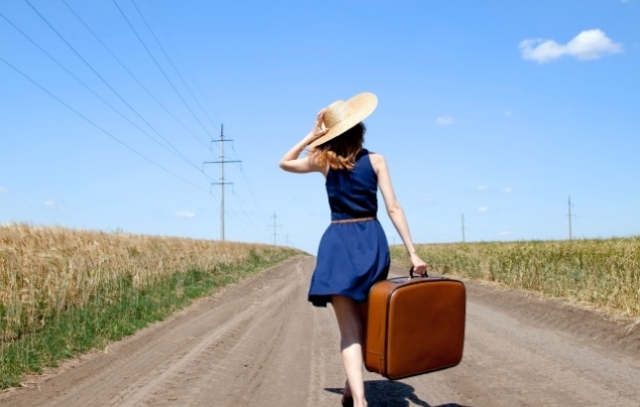 7 Things You Must Ensure If You Are Travelling Alone In UK