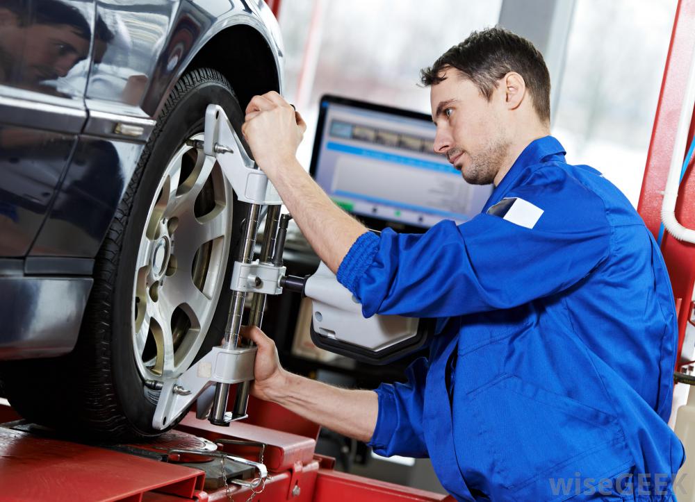 What To Look For In Financing Custom Auto Rims And Tires